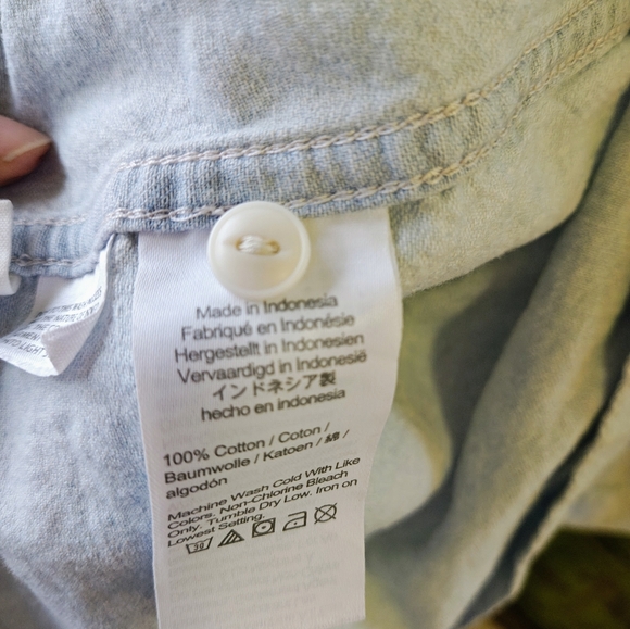 Madewell Denim Button Down Shirt - Picture 4 of 4